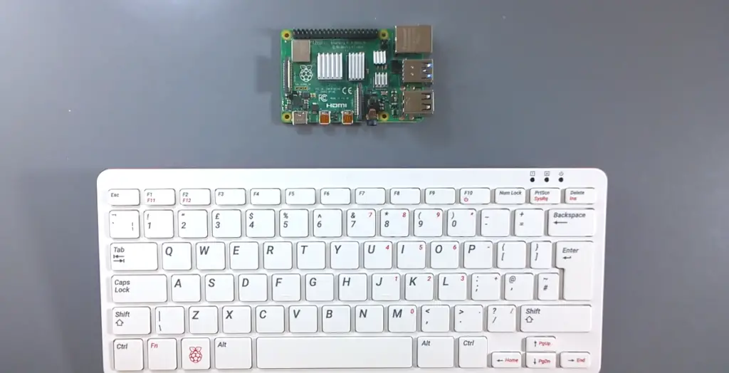 Raspberry Pi 4 vs. 400: ¿Cuál es mejor?