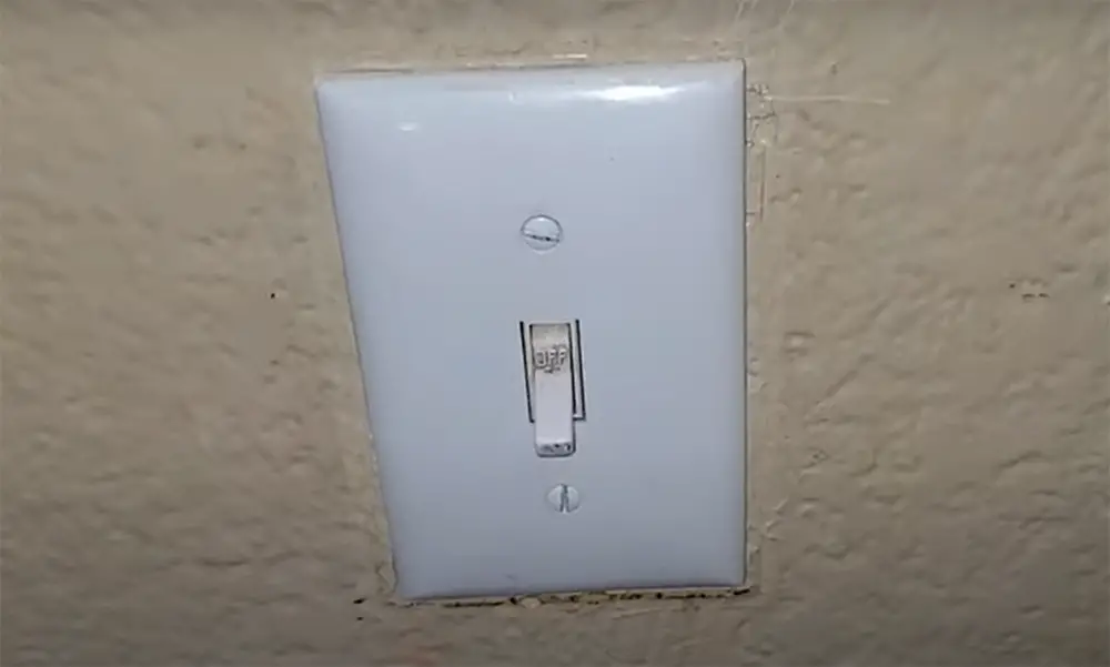 ¿Cómo probar un interruptor de luz con un multímetro?