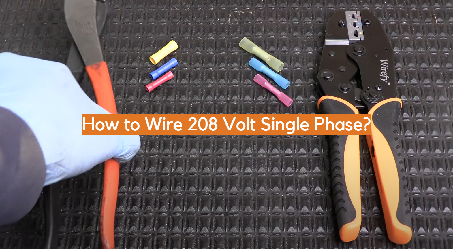 ¿Cómo cablear una monofásica de 208 voltios?