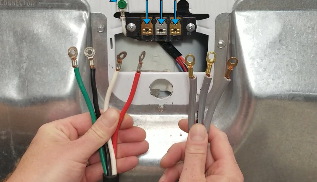 ¿Cómo conectar un tomacorriente de secadora de 3 clavijas con 4 cables?