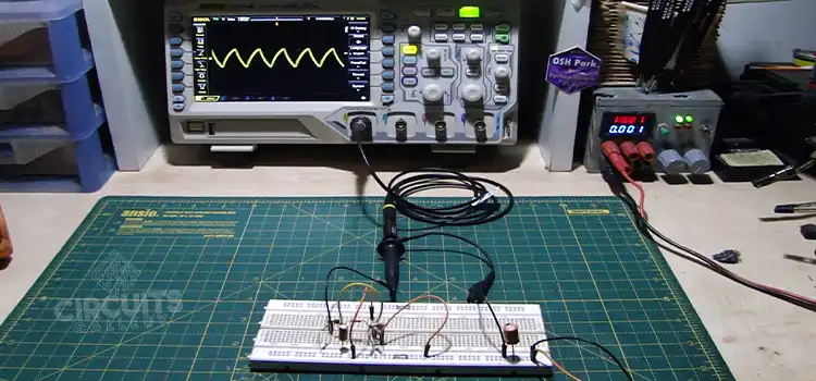 Generadores de ondas PWM y triangulares | Circuito y simulación.