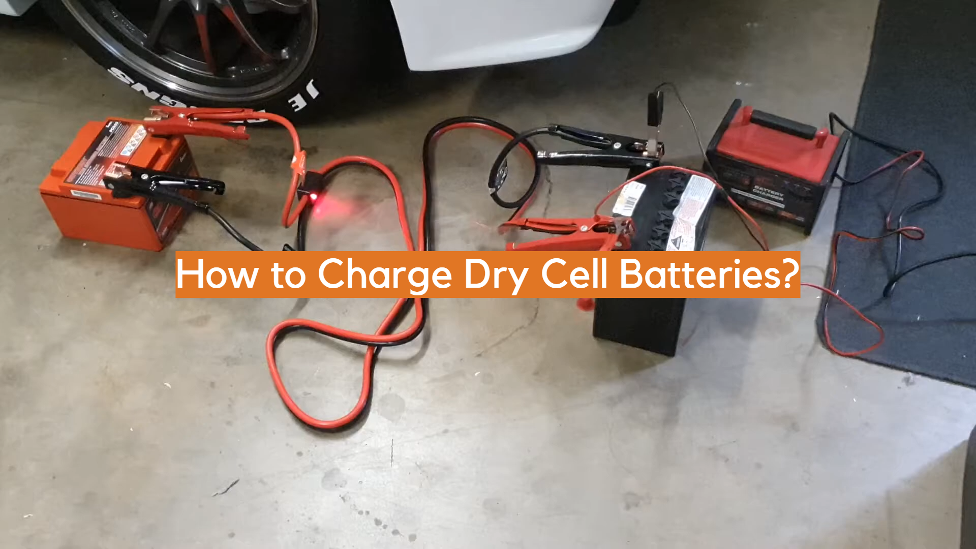 ¿Cómo cargar baterías de celdas secas?