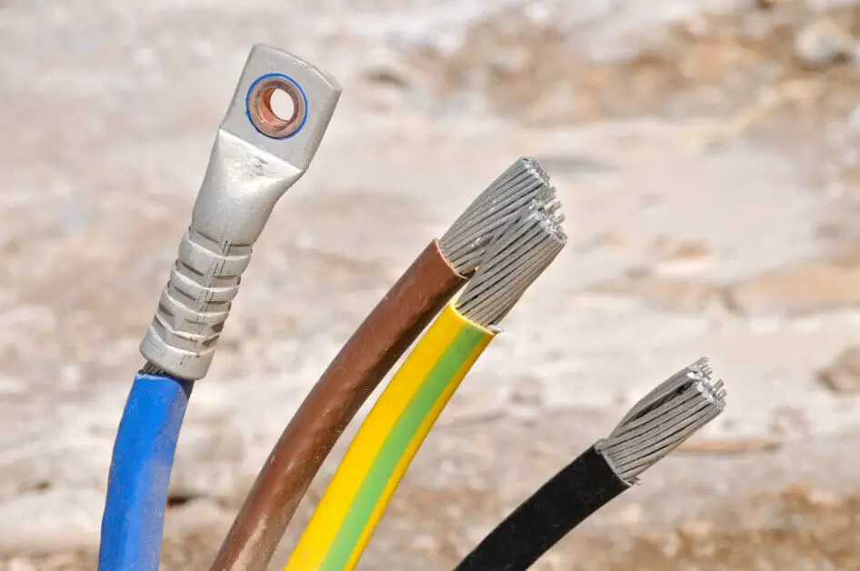 Qué tamaño de cable para servicio de 400 amperios: (Guía de información importante)
