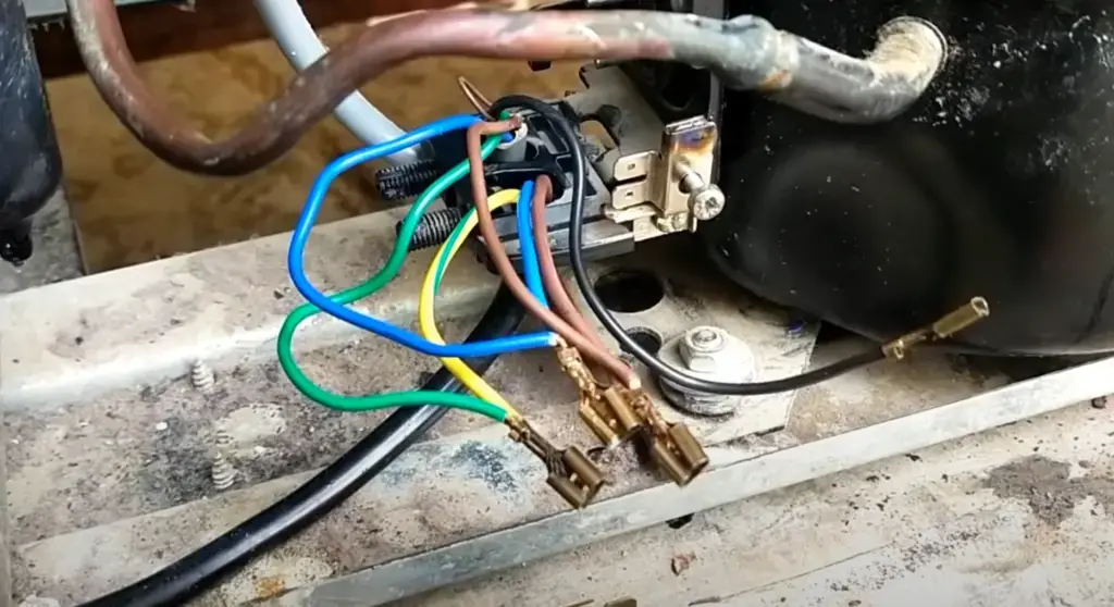 Cable marrón y azul: ¿cuál es positivo?