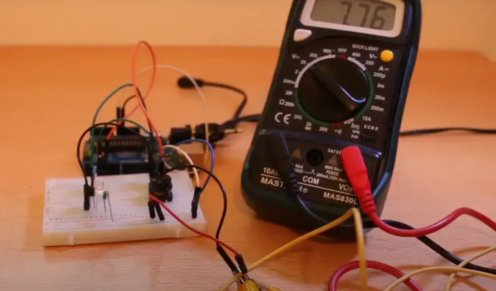 ¿Cómo usar un transistor como interruptor?