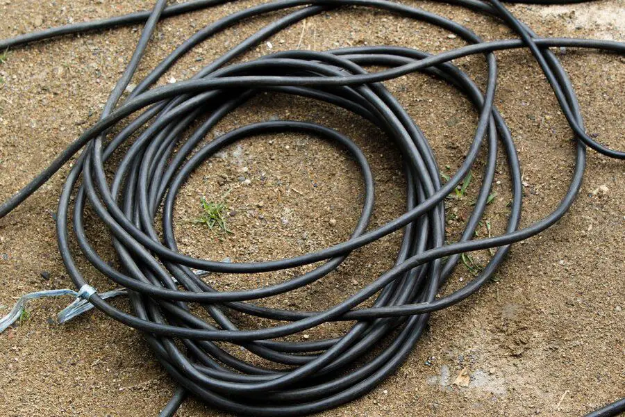 ¿Qué es un cable de entierro directo?